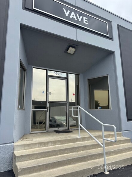 5670 Arrow Hwy, Montclair, CA for lease - Building Photo - Image 2 of 2