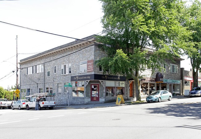 Plus de détails pour 8212-8218 Greenwood Ave N, Seattle, WA - Commerce de détail à louer