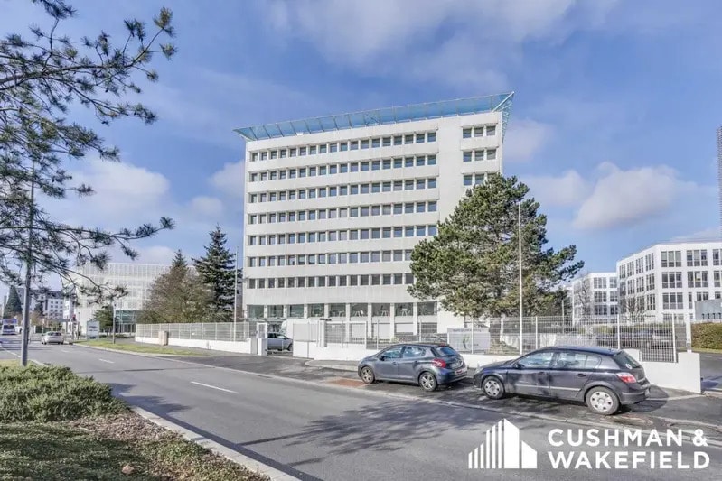 11 Avenue Morane Saulnier, Vélizy-Villacoublay for lease - Building Photo - Image 2 of 12