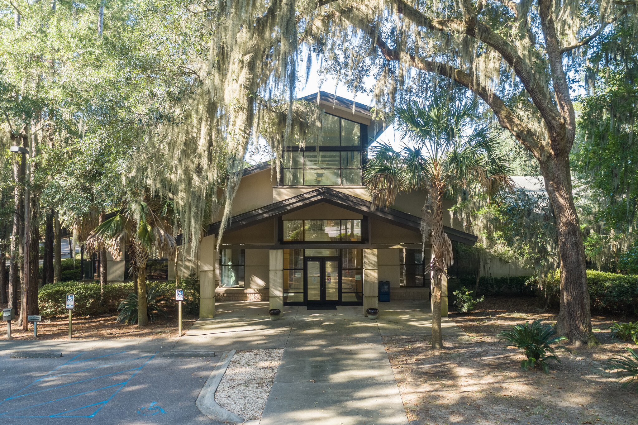 10 Buck Island Rd, Bluffton, SC à vendre Photo principale- Image 1 de 1