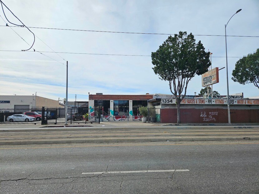 1354 E Washington Blvd, Los Angeles, CA for sale Building Photo- Image 1 of 26