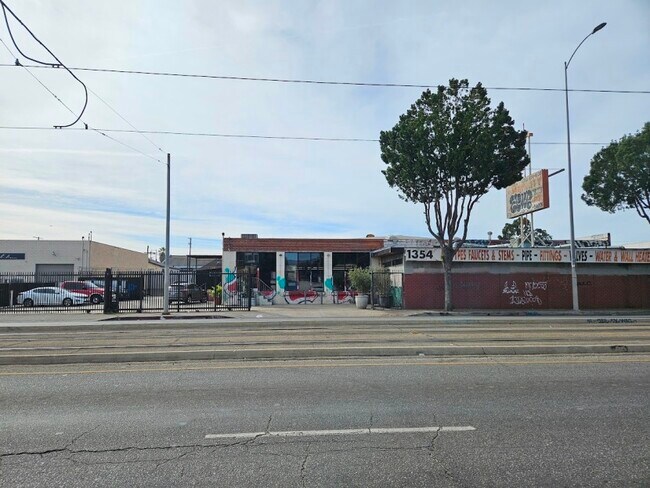Plus de détails pour 1354 E Washington Blvd, Los Angeles, CA - Industriel à vendre