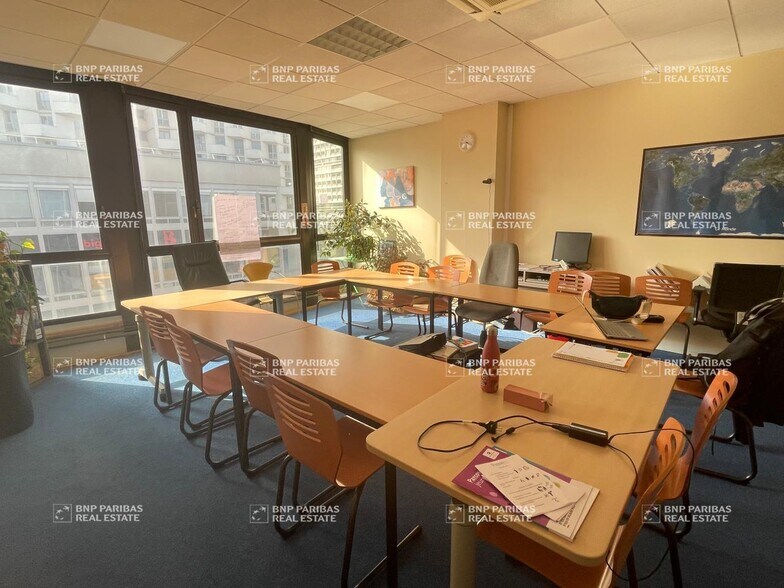 Office in Rennes for sale - Interior Photo - Image 2 of 7