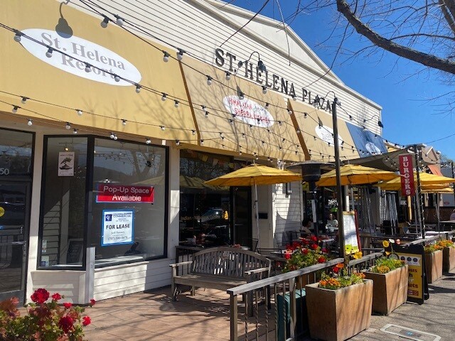 1136-1154 Main St, Saint Helena, CA à louer - Photo du bâtiment - Image 2 de 13