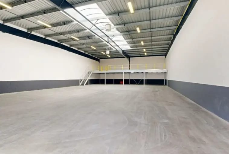 Flex in Bezons for lease Interior Photo- Image 1 of 4