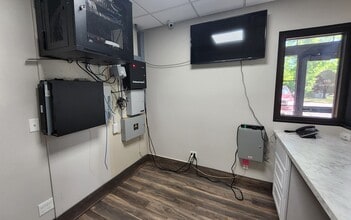 85 University Dr, Amherst, MA for lease Interior Photo- Image 2 of 3