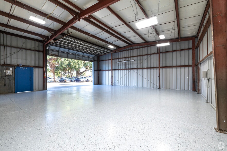 5626 N Dale Mabry Hwy, Tampa, FL for lease - Interior Photo - Image 3 of 19