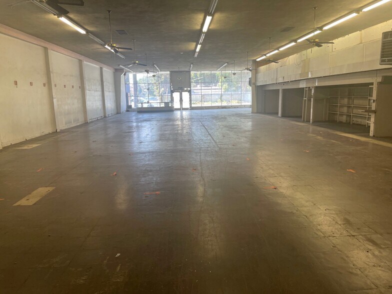 4134 Orange Ave, Long Beach, CA à vendre - Photo du bâtiment - Image 3 de 8