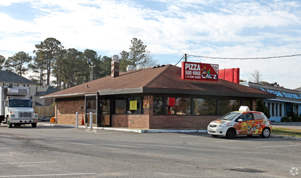 1009 Laskin Rd, Virginia Beach, VA for sale - Primary Photo - Image 1 of 1