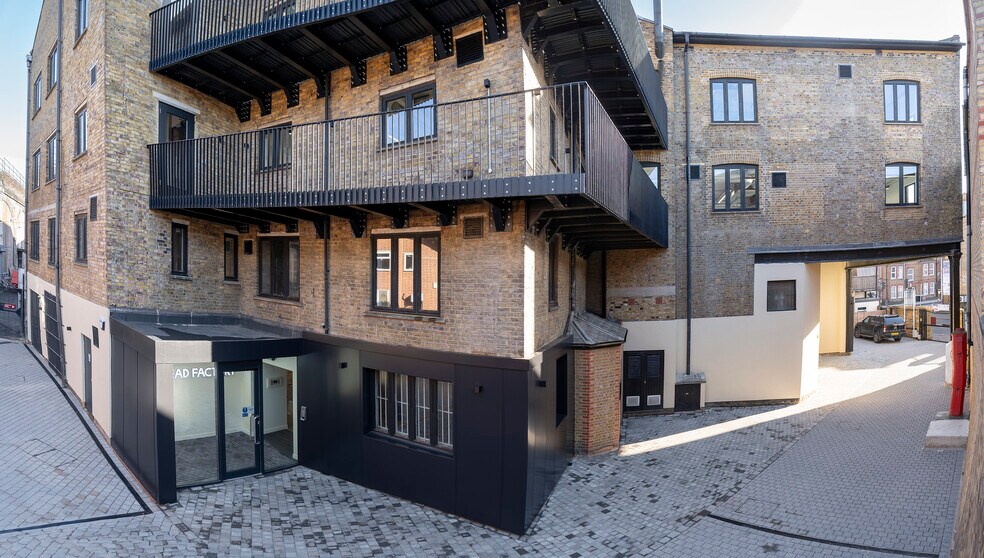 1-1C Broughton St, Londres à louer - Photo du bâtiment - Image 3 de 9