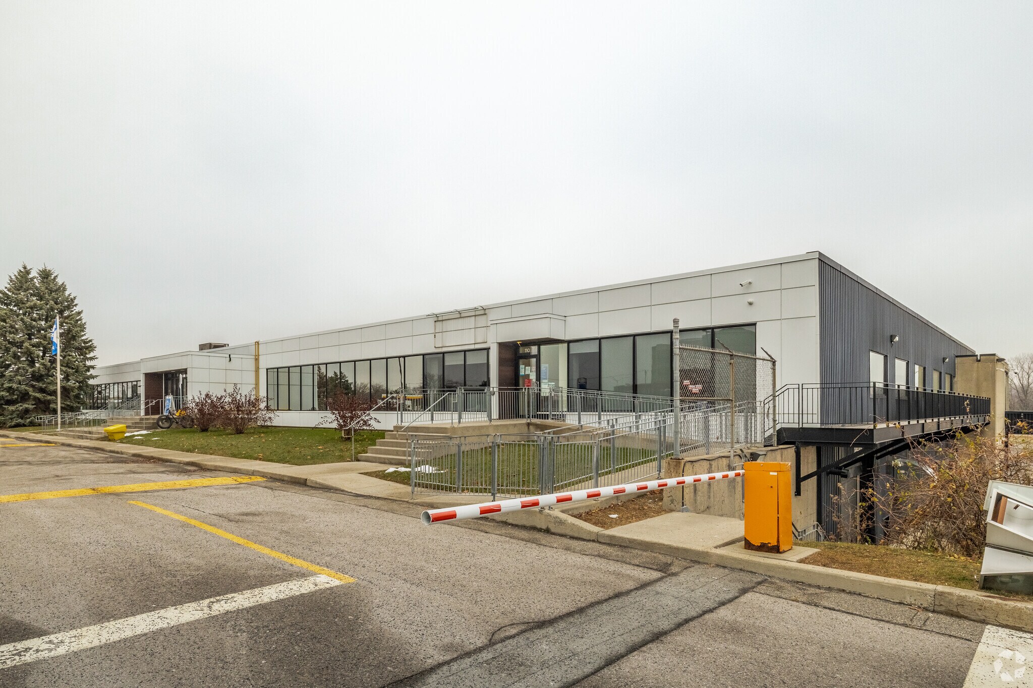 1040 Boul Saint-Joseph, Gatineau, QC à louer Photo principale- Image 1 de 4