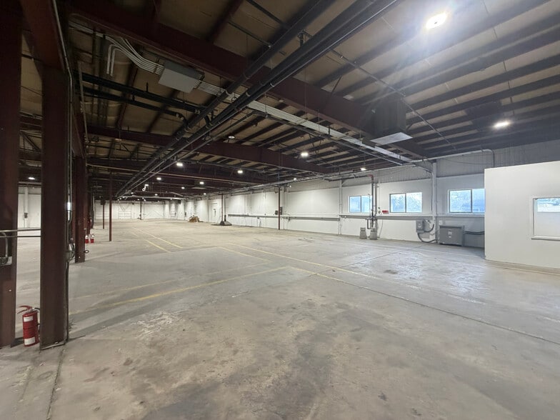 720-758 S Redwood Rd, Salt Lake City, UT à louer - Photo du bâtiment - Image 3 de 4
