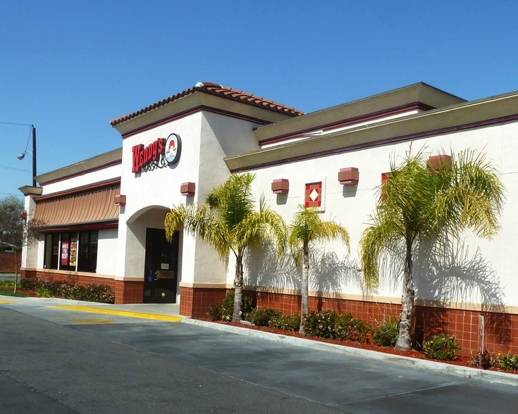 11262-11322 Los Alamitos Blvd, Los Alamitos, CA for lease - Building Photo - Image 3 of 3