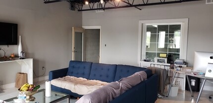 2801 Juniper St, Fairfax, VA for lease Interior Photo- Image 2 of 10