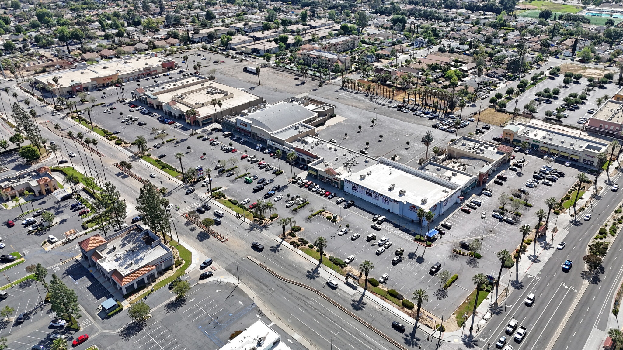 3849-4033 SW Chicago Ave, Riverside, CA for lease Building Photo- Image 1 of 10