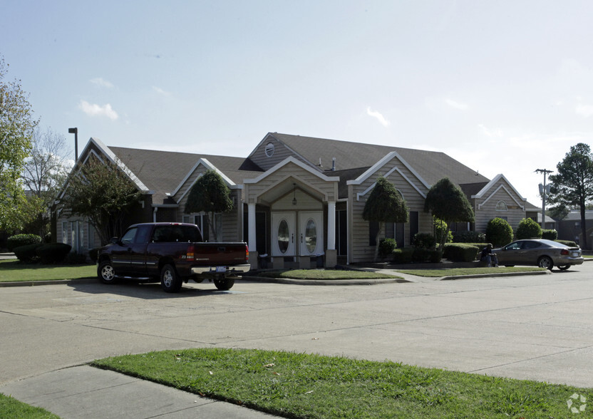 310 Tyler St, West Memphis, AR for sale - Primary Photo - Image 1 of 1