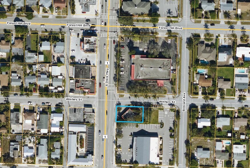 6900 S Dixie Hwy, West Palm Beach, FL à vendre - Photo du bâtiment - Image 3 de 6