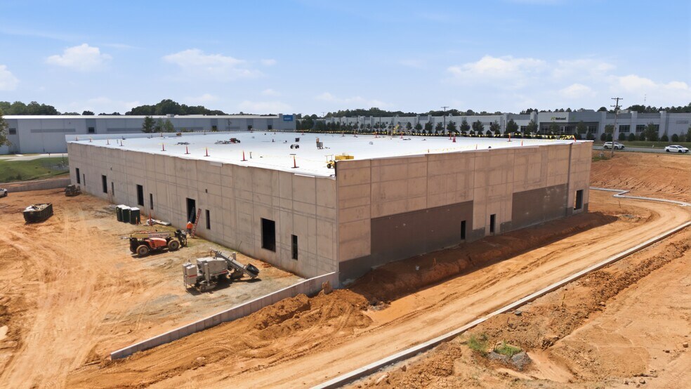 Business Park Dr, Winston-Salem, NC à louer - Photo du bâtiment - Image 3 de 10