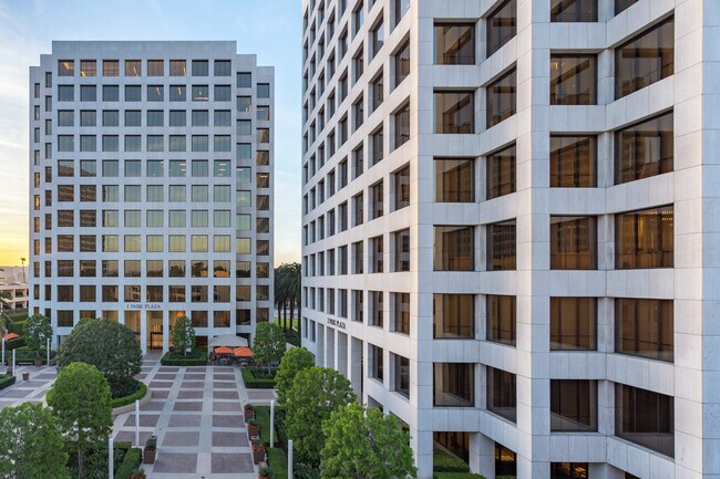 Plus de détails pour 1 Park Plaza, Irvine, CA - Coworking à louer