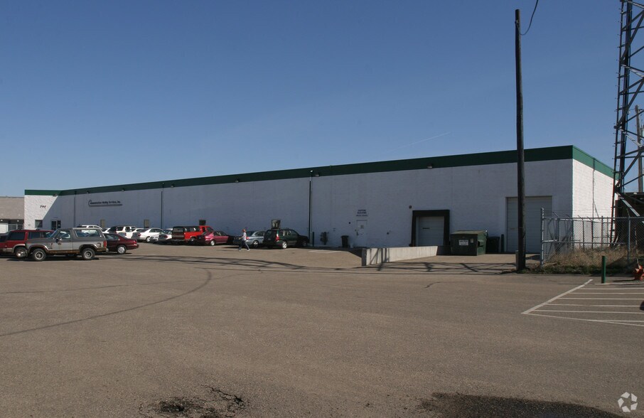 795 Vandalia St, Saint Paul, MN à louer - Photo du bâtiment - Image 2 de 8