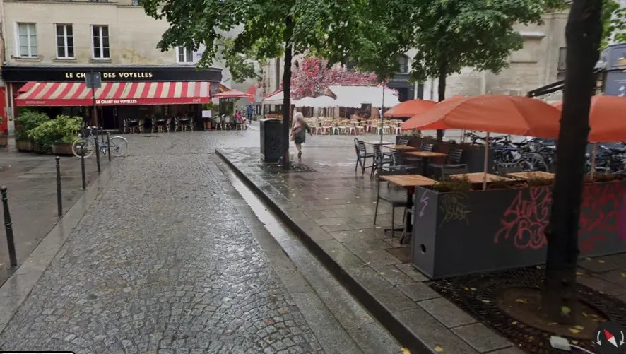 Multifamily in Paris for sale Building Photo- Image 1 of 2