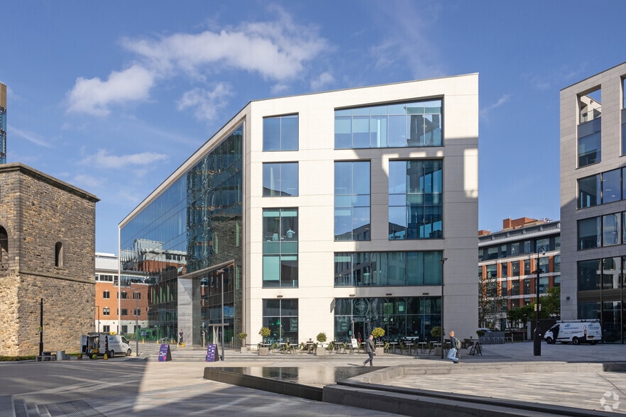 10 Wellington Pl, Leeds à louer - Photo du bâtiment - Image 3 de 6