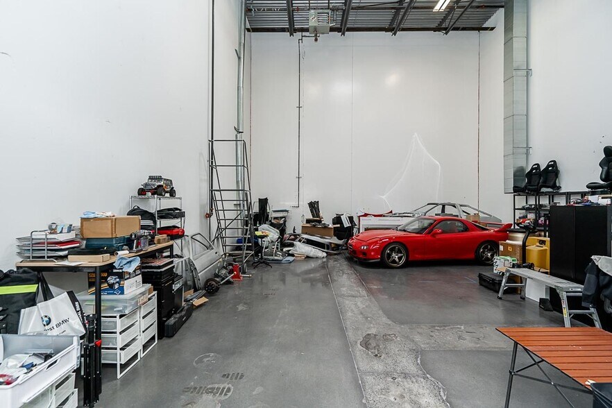 8257 92nd St, Delta, BC à vendre - Photo du bâtiment - Image 3 de 15