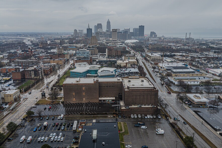 3615 Euclid Ave, Cleveland, OH à vendre - Photo du bâtiment - Image 3 de 44
