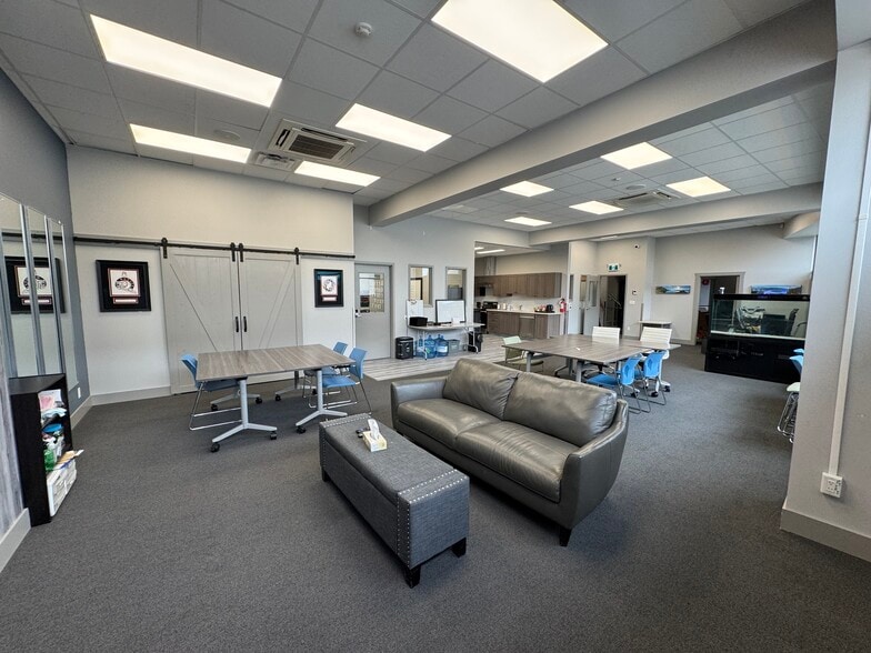 11767 225th St, Maple Ridge, BC for sale - Building Photo - Image 3 of 16