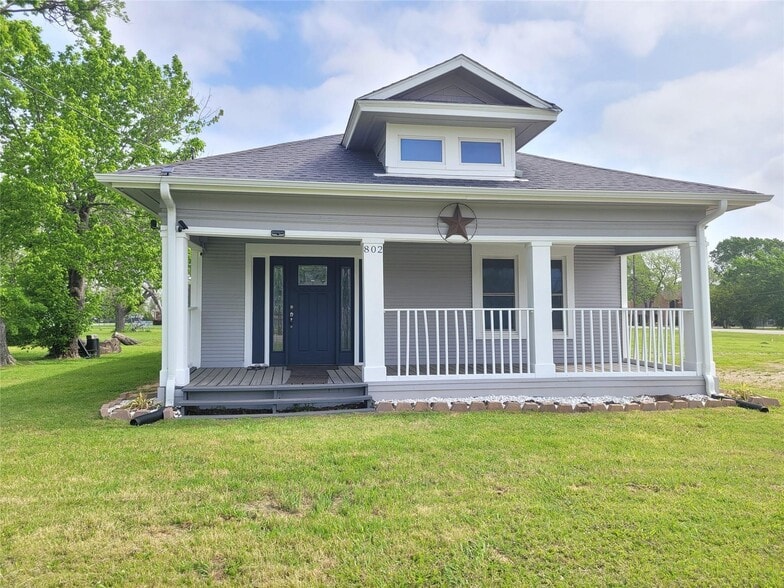 802 E Broad St, Forney, TX for sale - Building Photo - Image 3 of 9