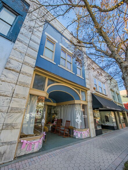 114 N Patterson, Valdosta, GA à vendre - Photo du bâtiment - Image 2 de 39