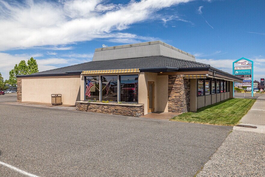 3200 W Clearwater Ave, Kennewick, WA à vendre - Photo du bâtiment - Image 3 de 18