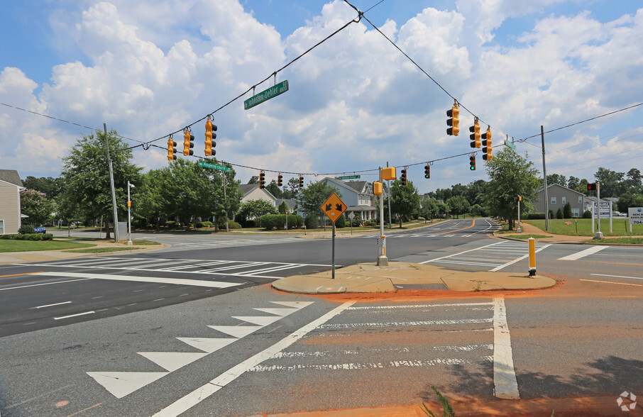 Prosperity Church Rd, Charlotte, NC for lease - Building Photo - Image 2 of 2