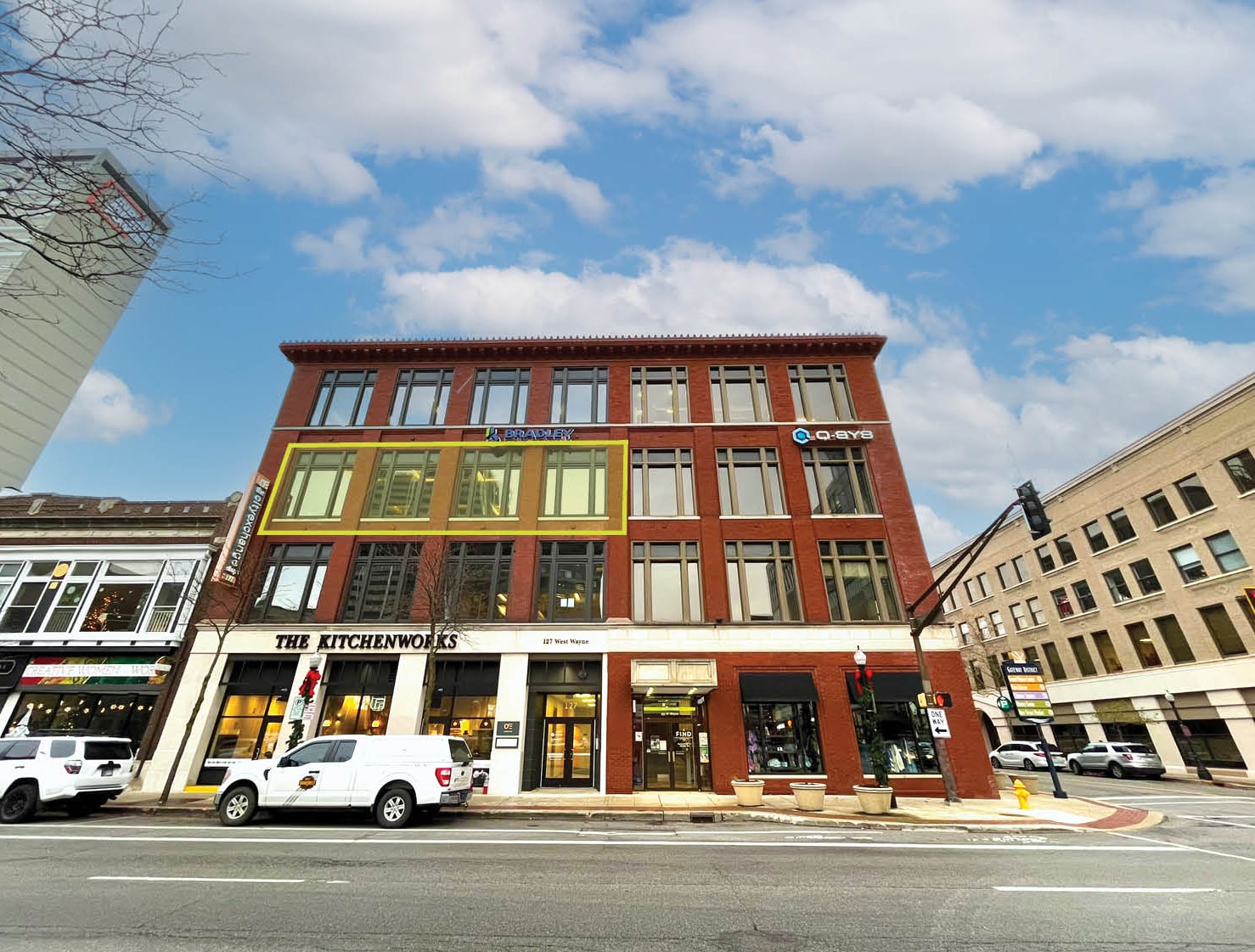 127 W Wayne St, Fort Wayne, IN for lease Primary Photo- Image 1 of 6