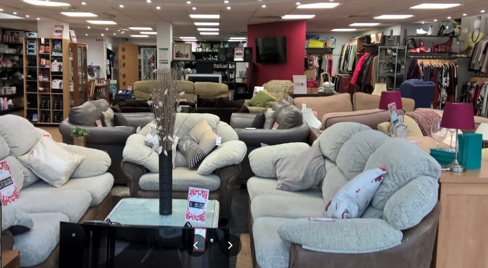 Churchill Way, Cardiff for lease - Interior Photo - Image 3 of 16