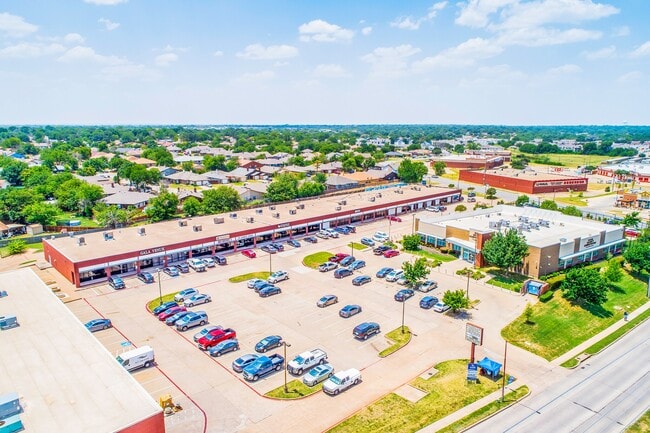 More details for 2715-2785 Altamesa Blvd, Fort Worth, TX - Retail for Lease