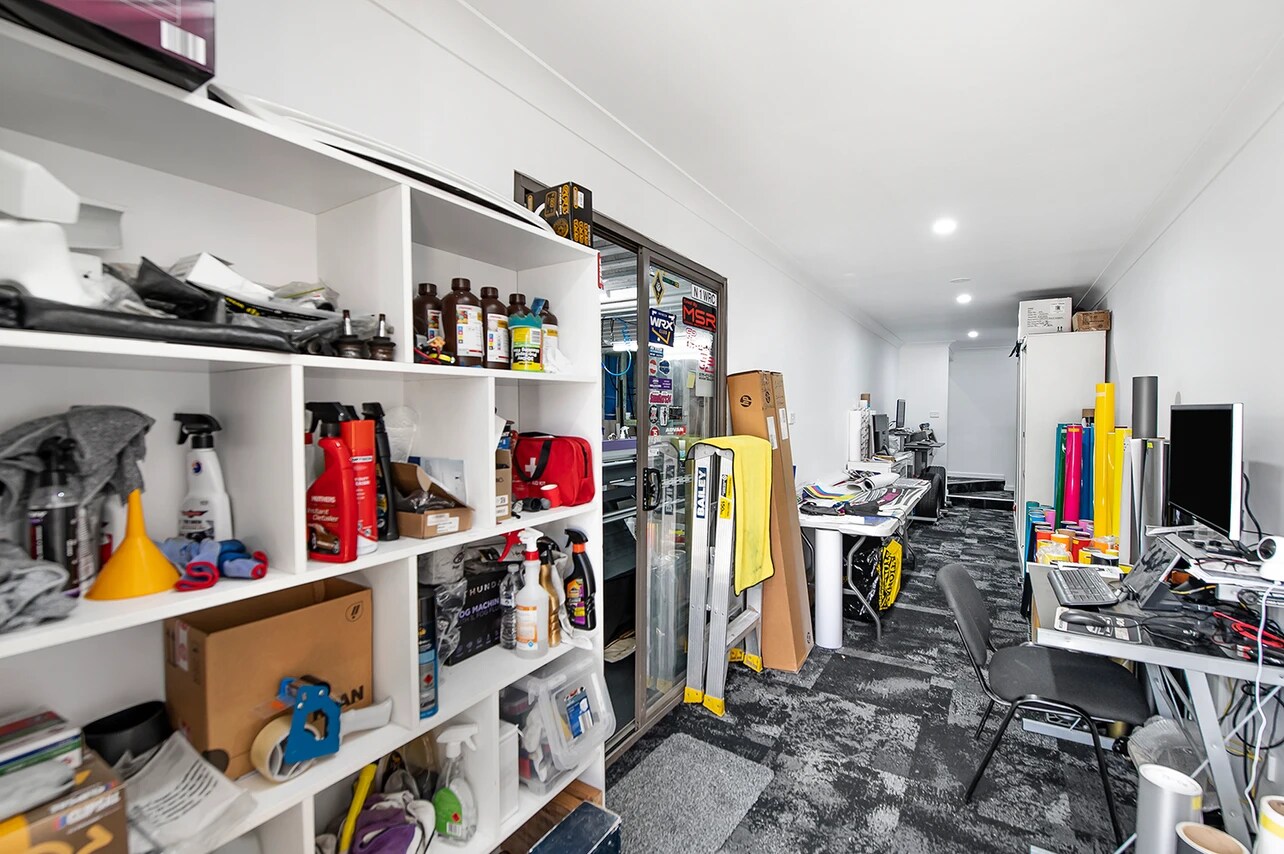 4 Colony Cl, Tuggerah, NSW 2259 - Unité Unit 5 - - Photo intérieure - Image 1 of 3