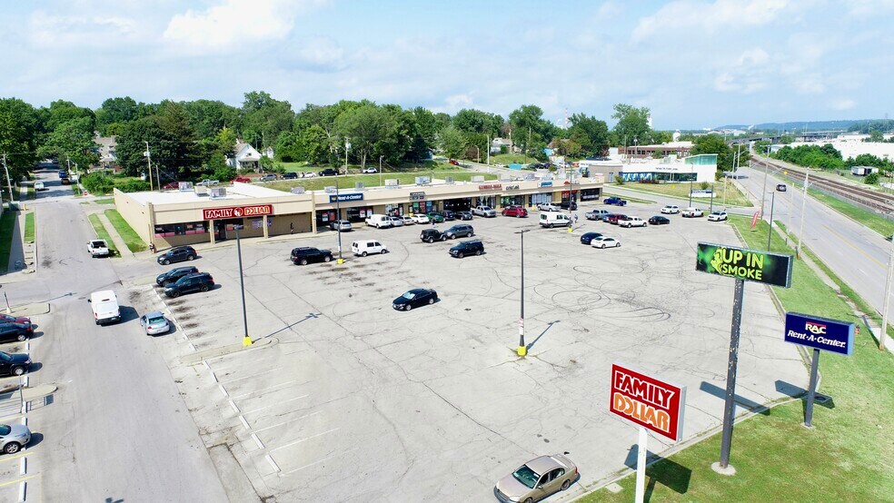 5900-5930 Wilson Rd, Kansas City, MO à vendre - Photo du bâtiment - Image 1 de 3
