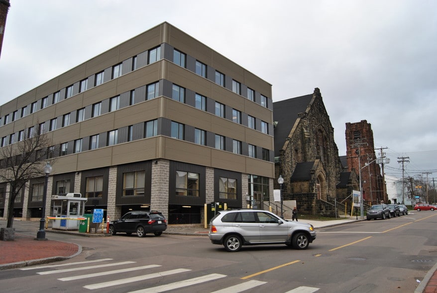 22 Church St, Moncton, NB for sale - Primary Photo - Image 1 of 1