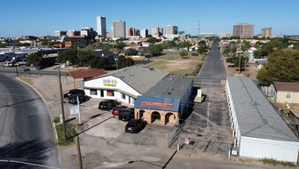 412 N Terrell St, Midland TX - Installation d’entreposage libre-service