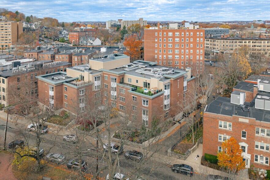 77 Marion St, Brookline, MA à vendre - Aérien - Image 2 de 5