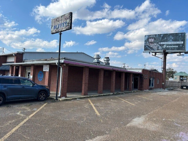1575 Jerry Clower Blvd, Yazoo City, MS à vendre - Photo du bâtiment - Image 3 de 10