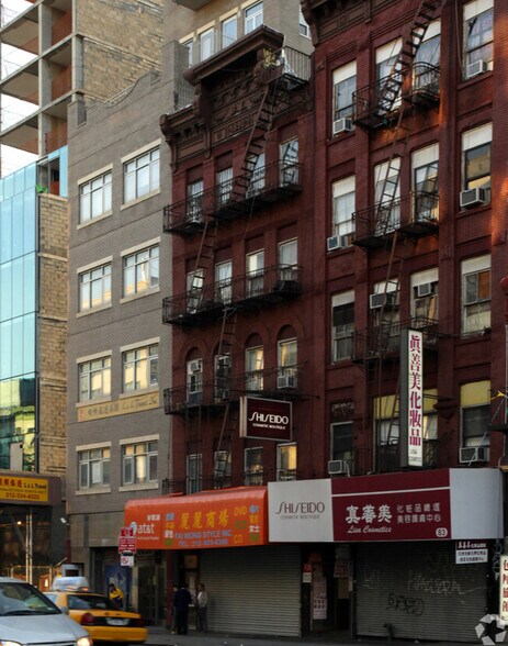 83-85 Bowery, New York, NY à louer - Photo du bâtiment - Image 1 de 1