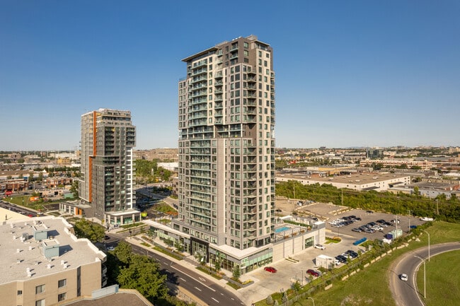 More details for 2100-2220 Sauvé Rue O, Mont-Royal, QC - Retail for Lease