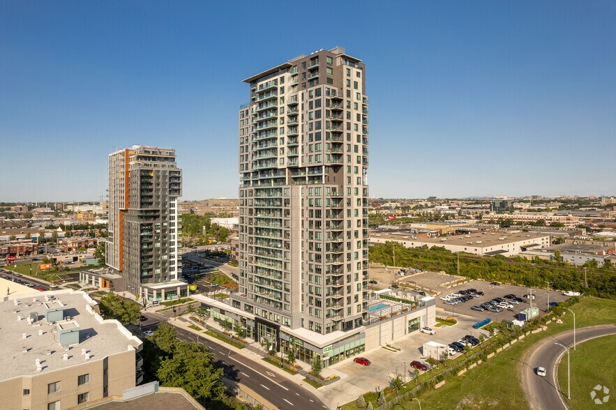 2100-2220 Sauvé Rue O, Mont-Royal, QC for lease - Building Photo - Image 1 of 6