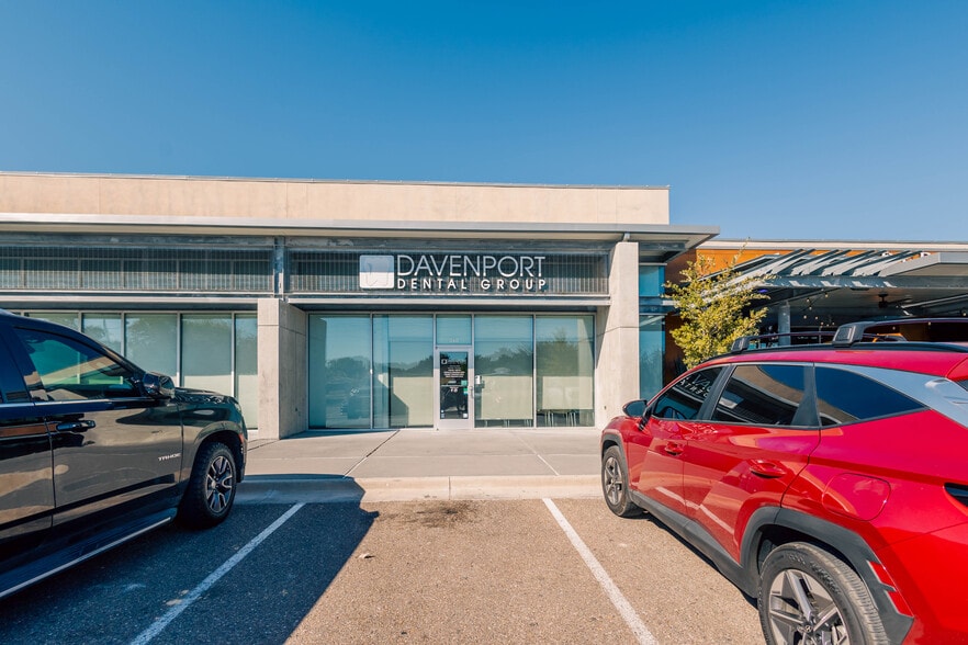 E Del Mar Blvd, Laredo, TX for lease - Building Photo - Image 3 of 11