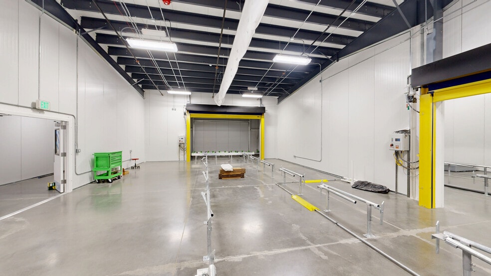 7897 Randolph Rd NE, Moses Lake, WA for lease - Matterport 3D Scan - Image 3 of 25