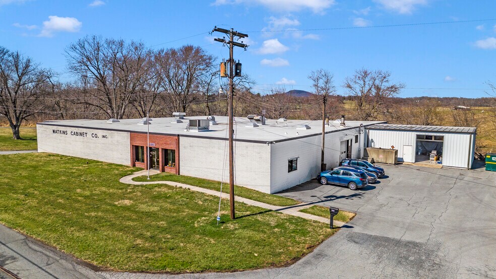 18001 Sellman Rd, Dickerson, MD à vendre - Photo du bâtiment - Image 2 de 43