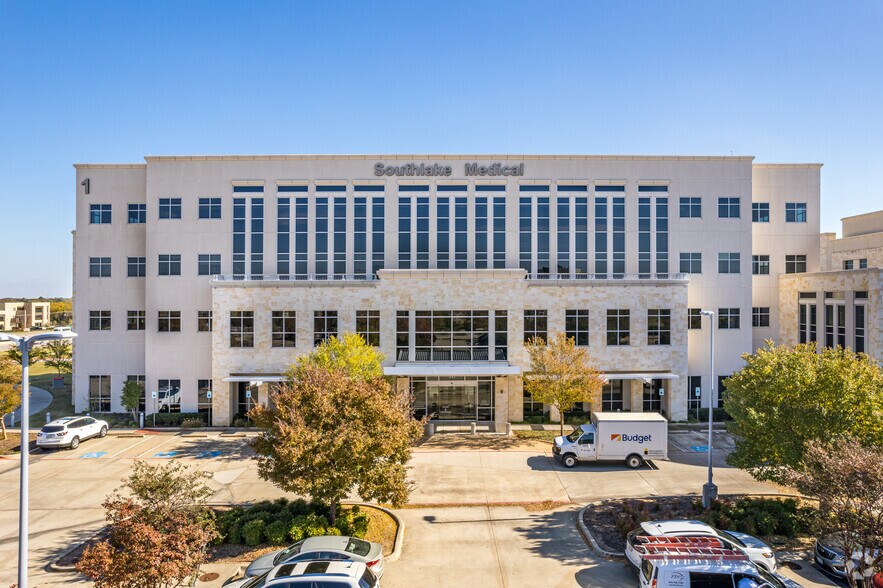 431 E State Highway 114, Southlake, TX à louer - Photo du bâtiment - Image 1 de 17