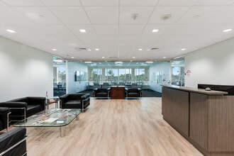 550 W Cypress Creek Rd, Fort Lauderdale, FL for lease Building Photo- Image 1 of 4
